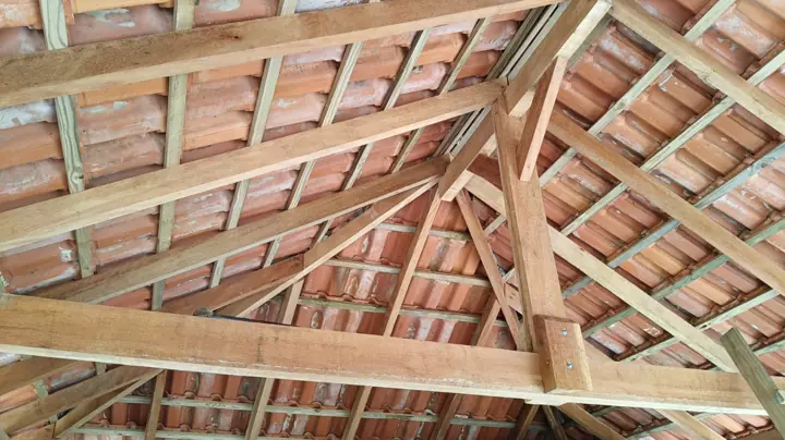 Reparo de telhado e vistoria de calhas em Palhoça SC